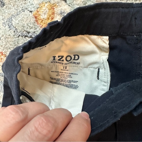 Izod Boy’s Navy Flat Front Shorts - Picture 2 of 3